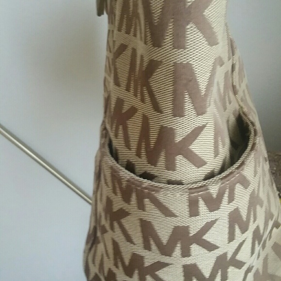 Michael Kors Purse - Picture 2 of 8